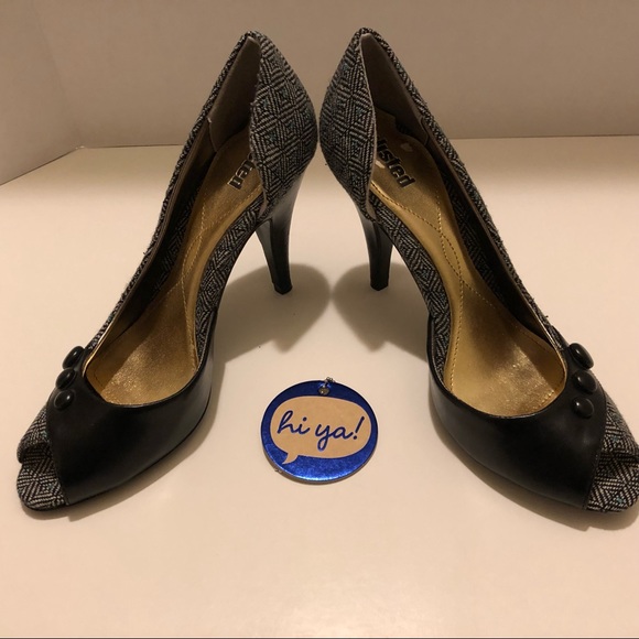 📦 UNLISTED gorgeous open toe pumps. NWOT - Picture 4 of 6